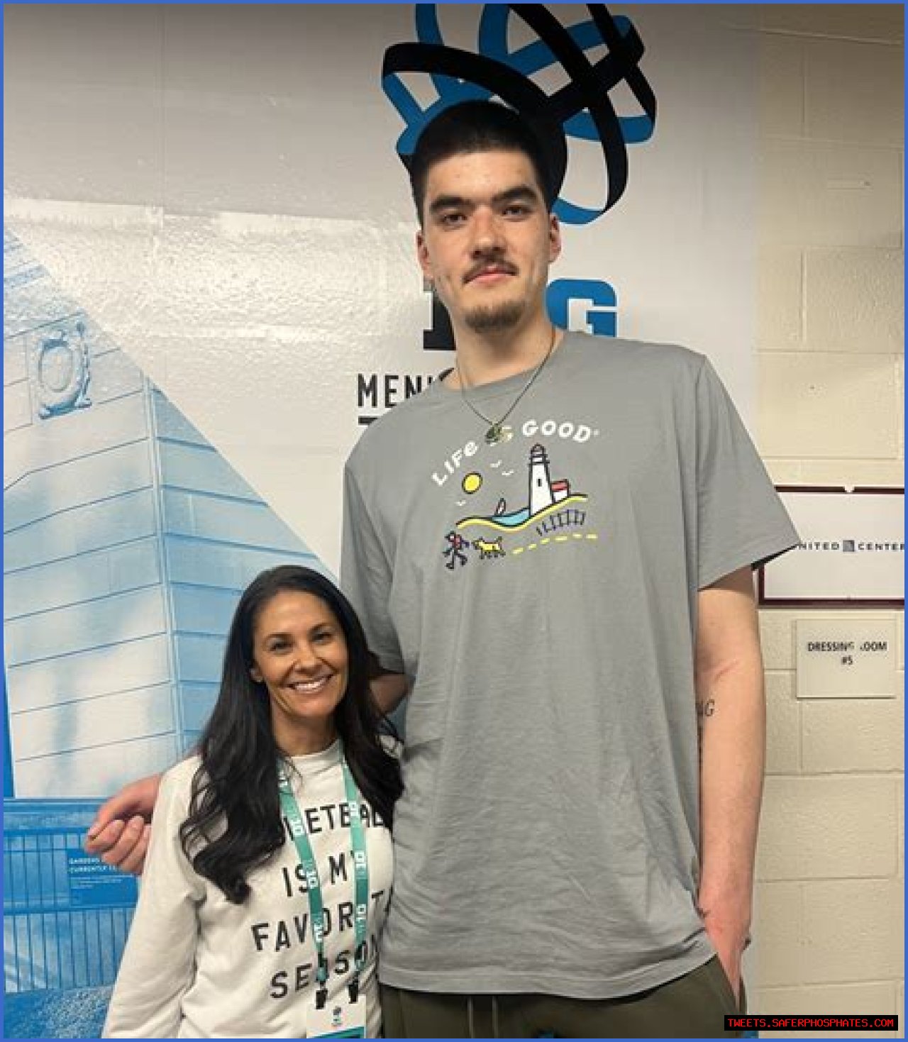 Exploring 'zach Edey Mom Height'